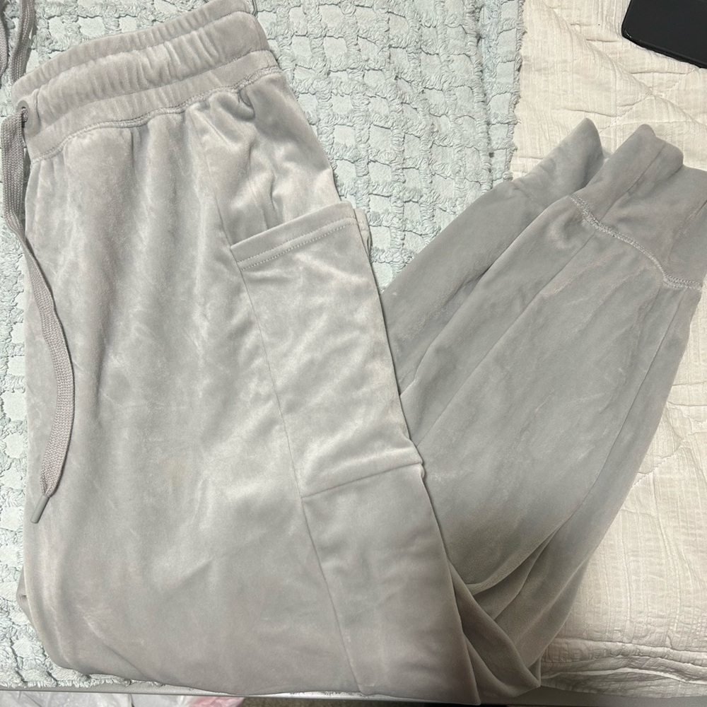 Aerie Offline Velvet Joggers
